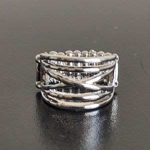 Woman's ring